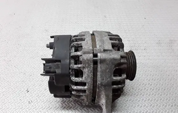 Nissan Note (E11) Generator/alternator 23100AX62A