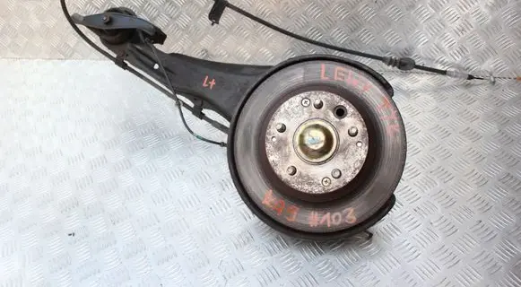 Honda Legend Rear wheel hub spindle/knuckle 