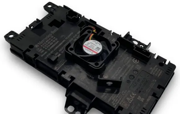Mercedes-Benz E W213 Central body control module S3828 A2139006133