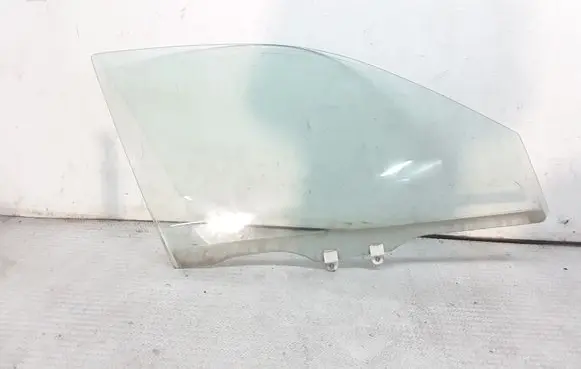 Honda Civic Front door window glass four-door