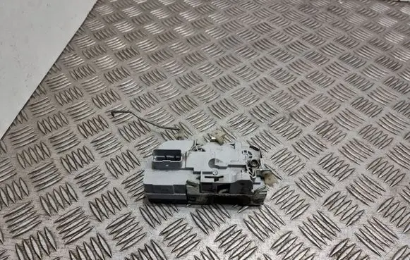 Citroen C5 Front door lock