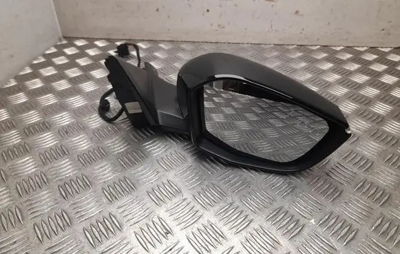 Opel Astra L Front door electric wing mirror E20420335