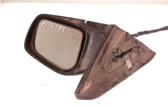 Nissan Sunny Front door electric wing mirror E13023254