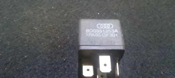 Audi A4 S4 B7 8E 8H Other relay 8d0951253a 373