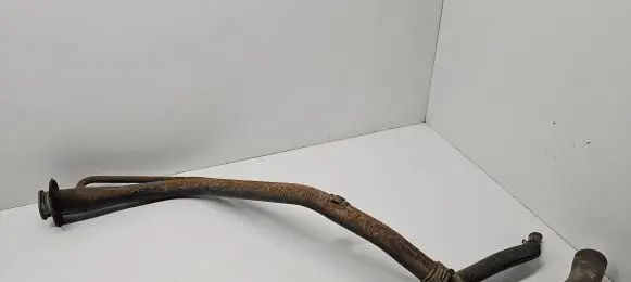 KIA Sorento Fuel tank filler neck pipe 