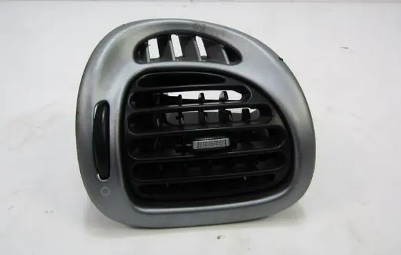 Citroen Xsara Picasso Dash center air vent grill 9512M080