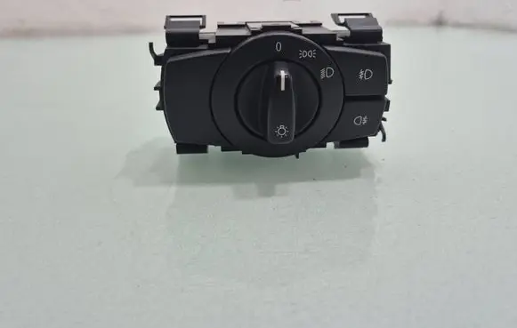 BMW X1 E84 Light switch 6932798
