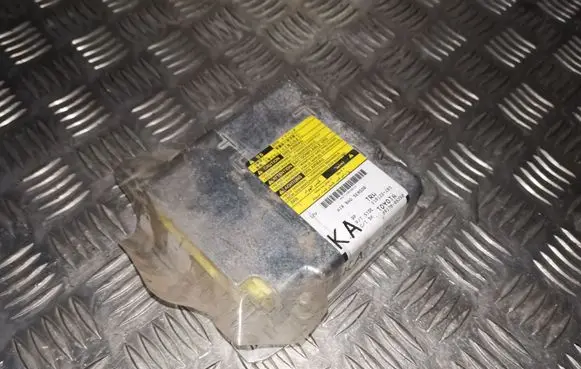 Toyota Avensis T270 Airbag control unit/module 8917005250 219122103