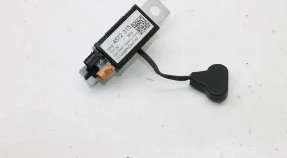 Cadillac Escalade Aerial antenna amplifier 23194572