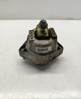 Chevrolet Camaro Engine mount bracket P22957033 34761 57048