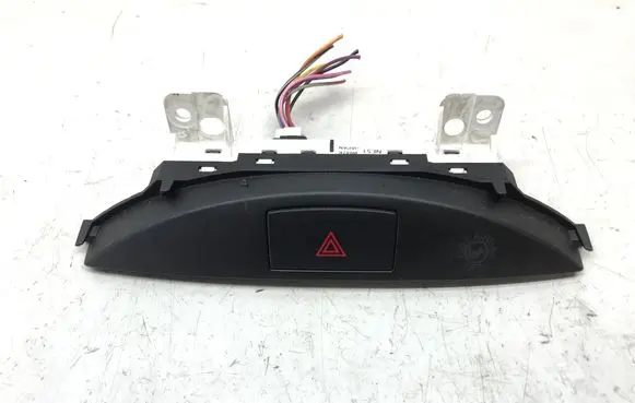 Mazda MX-5 NB Miata Hazard light switch K3902