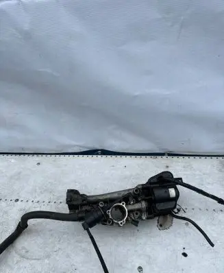 Opel Insignia A EGR valve 55577443