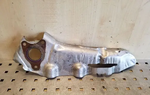 Nissan X-Trail T32 Exhaust heat shield 140133244R