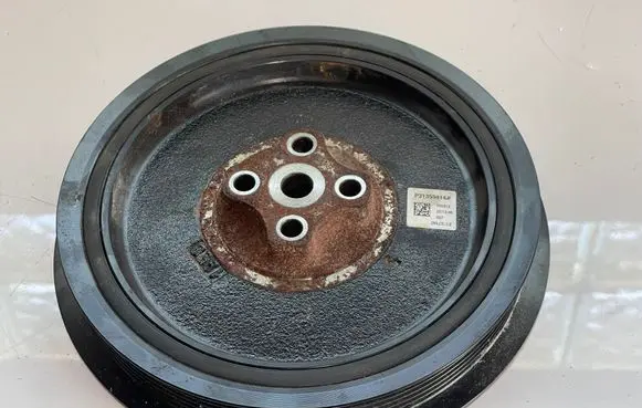 Volvo XC90 Crankshaft pulley P31359414