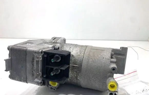 Mercedes-Benz GLE W167 Air conditioning (A/C) compressor (pump) A0008302601