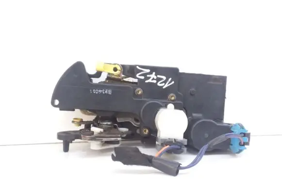 Opel Frontera B Front door lock 16634324