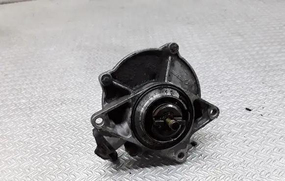 Audi A6 S6 C5 4B Vacuum pump 057145100C