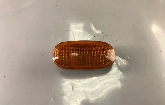 Mitsubishi Pajero Pinin Front fender indicator light 5W212V5W