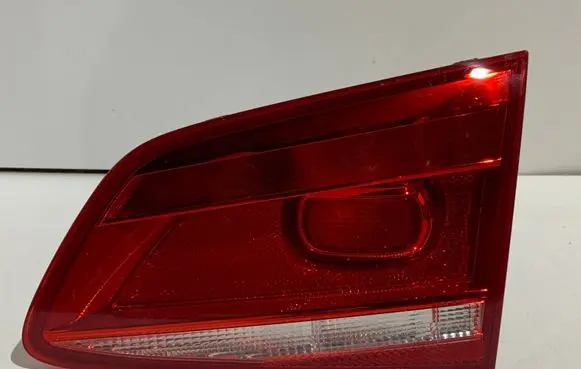 Volkswagen PASSAT B7 Tailgate rear/tail lights 3AF945094C