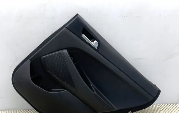 Hyundai Tucson TL Coupe rear side trim panel 