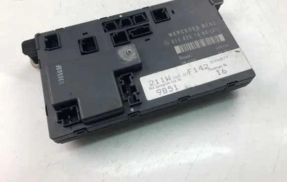 Mercedes-Benz E W211 Comfort/convenience module 2118201685