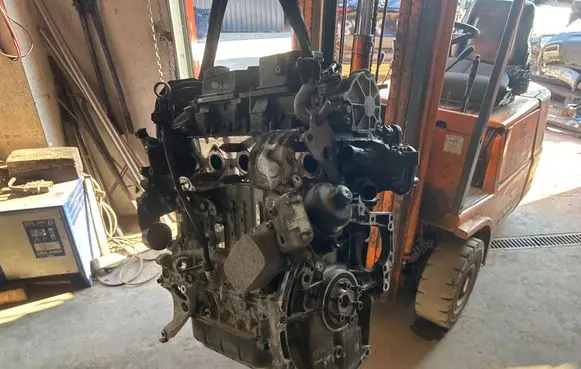 Citroen C5 Engine 9670461280 10JBEU 9H05
