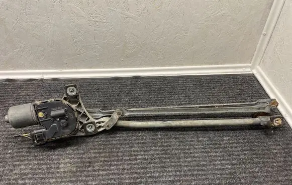 Volvo V50 Front wiper linkage and motor 0390241650