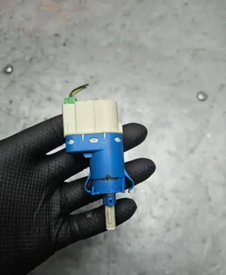 Brake pedal sensor switch