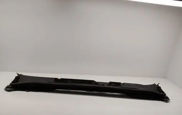 Mercedes-Benz X-class W470 Wiper trim 668625XA1A