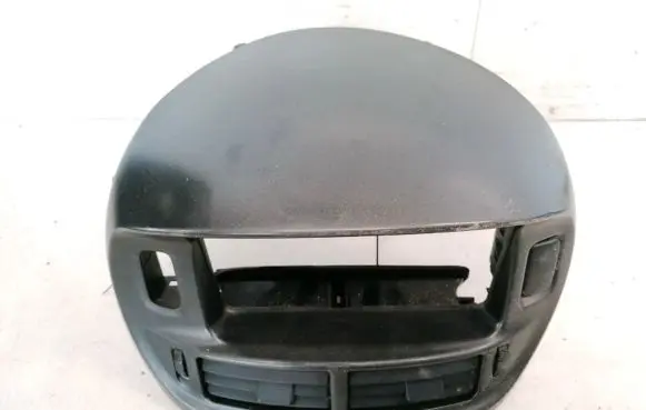Toyota Previa (XR30, XR40) II Dash center air vent grill 5567028100 55670-28100