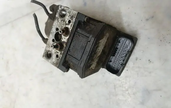 Toyota Avensis T250 ABS Pump 0265950149 8954105090 227726