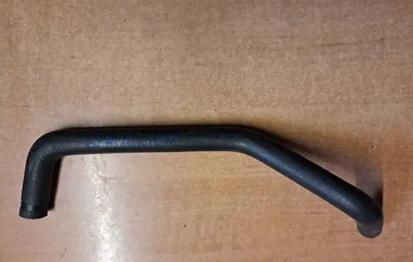 Mercedes-Benz E W124 Engine coolant pipe/hose 1248329293
