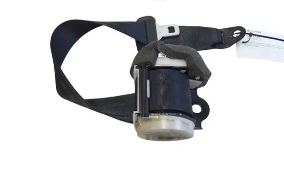 Mazda 6 Rear seatbelt T86245T