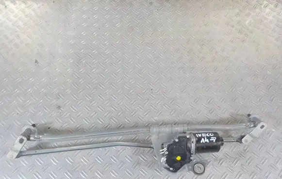 Iveco Daily 6th gen Front wiper linkage and motor