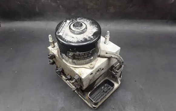 Volkswagen Sharan ABS Pump 7M0614111AE 1J0907379G 98VW2L580AD