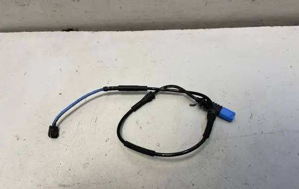 BMW X1 U11 Brake pads wear sensor 6891421