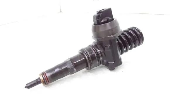 Skoda Octavia Mk2 (1Z) Fuel injector 038130073AG 0414720215