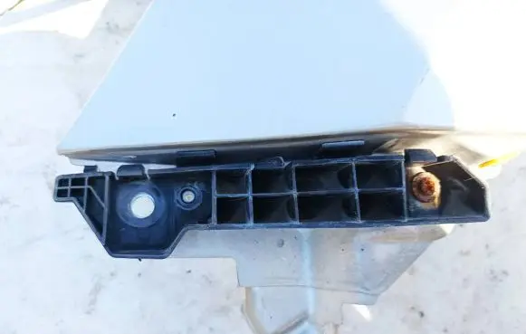 Hyundai Santa Fe Front bumper mounting bracket