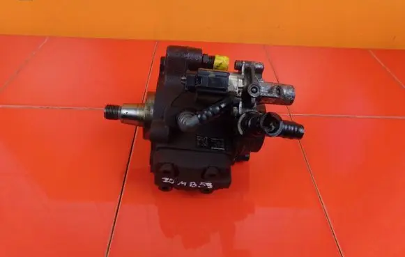 Peugeot 508 RXH Fuel injection high pressure pump 9672605380 20MB59