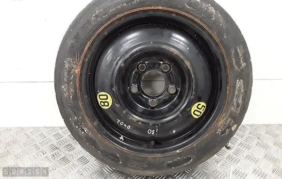 Hyundai i30 R15 spare wheel 529101H900