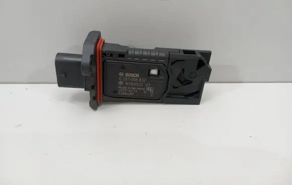 BMW 1 F40 Mass air flow meter 8580022