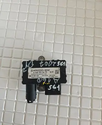 Mercedes-Benz A W169 Glow plug pre-heat relay A6401530479 899087000 151120060273