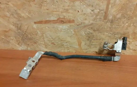 Volkswagen Golf VII Negative earth cable (battery) 5Q0915181K 448