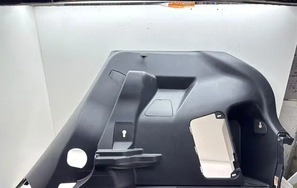Toyota Yaris Cross Trunk/boot side trim panel 647300D300 647300D010