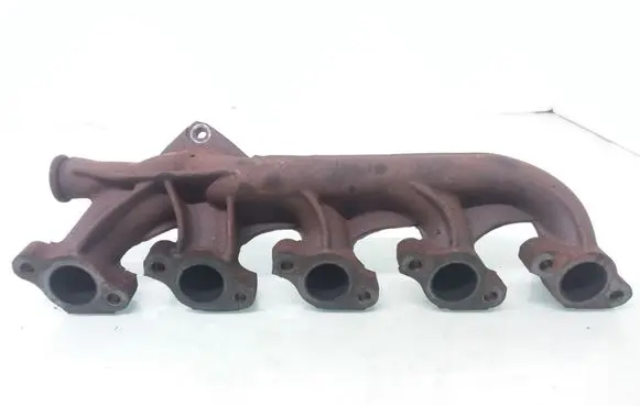 Volvo V70 Exhaust manifold 30637797