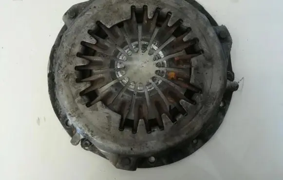 Mazda 6 Pressure plate mzc635