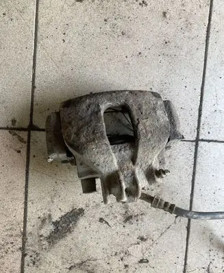 Volvo S60 Front brake caliper