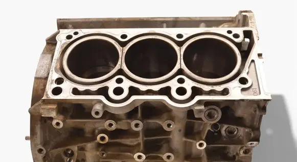 Dodge RAM 1500 DS Engine block 68225979AA 04893655AA
