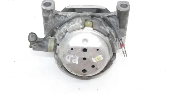 Audi A8 S8 D4 4H Engine mount bracket 4G0199382AE