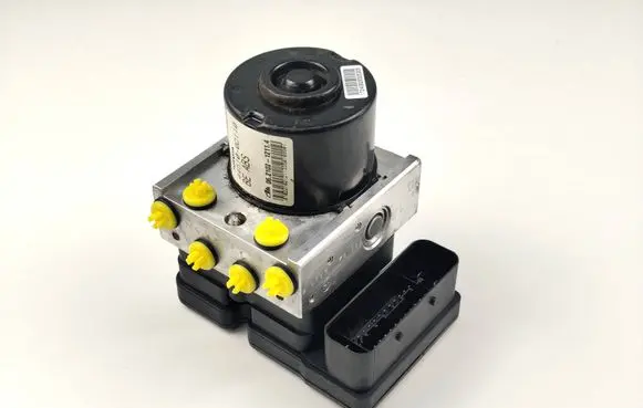 Toyota Yaris ABS Pump 445100D110 06210212114 895410D060